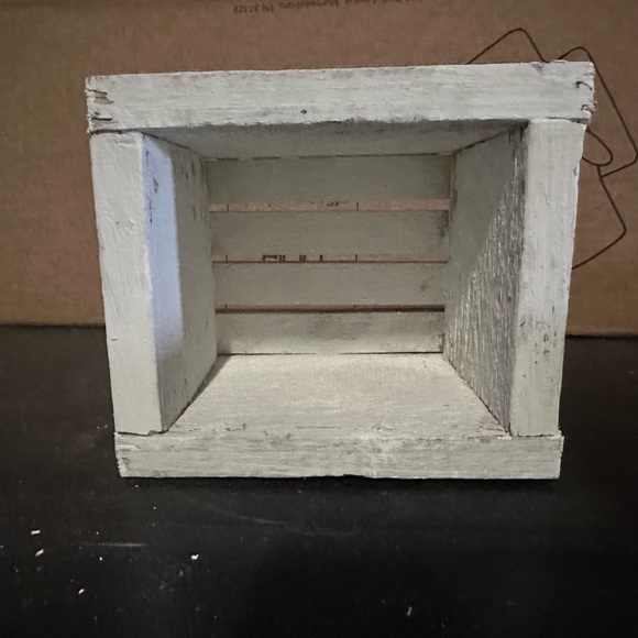 Small crate - Picture 2 of 4